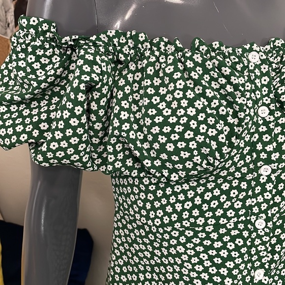 PIERAN Floral Mini Dress | Green | Medium - Picture 3 of 9